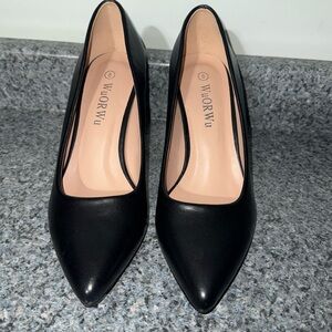 Wuorwu shoes, 👠 black very comfortable